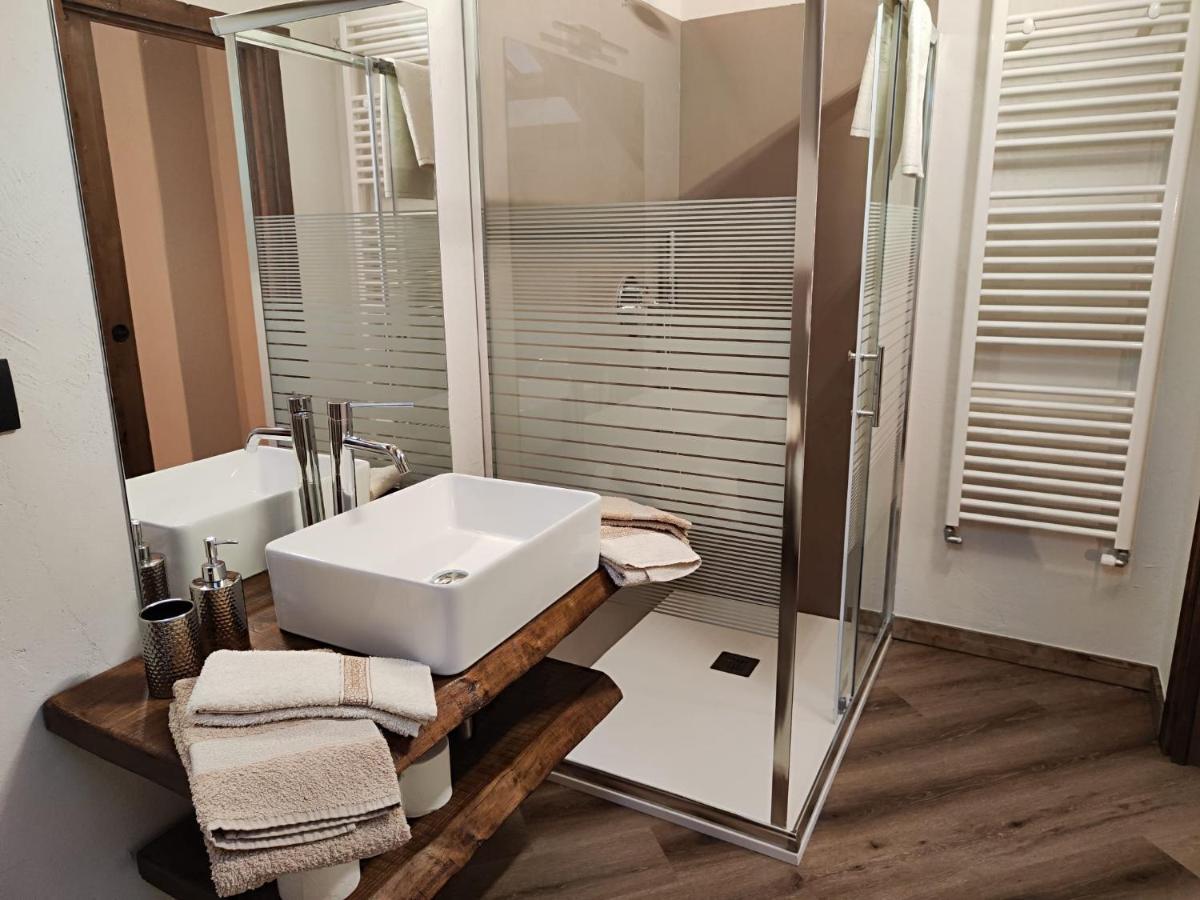 A Casa Da Elide Hotel Aymavilles ภายนอก รูปภาพ