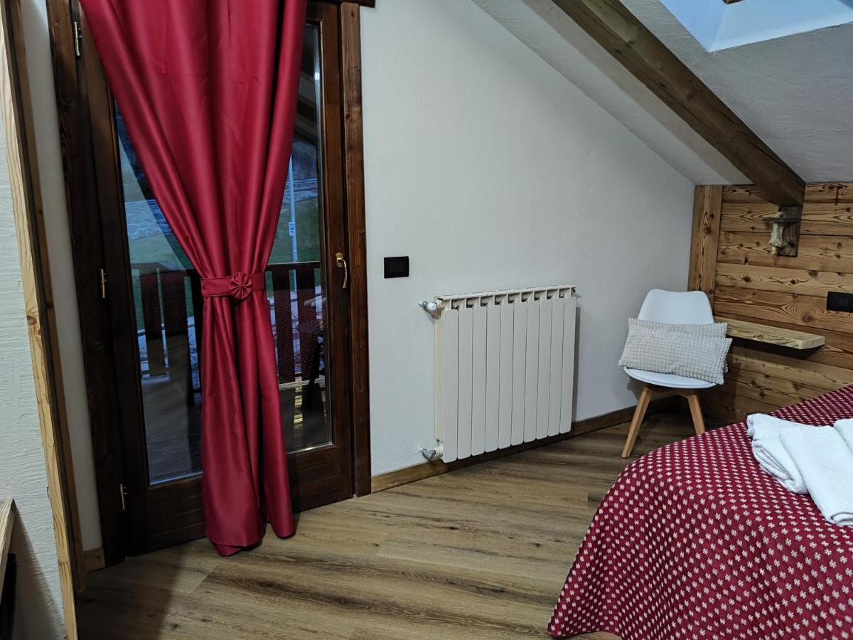 A Casa Da Elide Hotel Aymavilles ภายนอก รูปภาพ