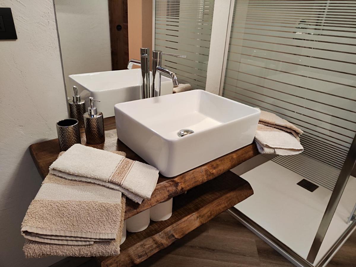 A Casa Da Elide Hotel Aymavilles ภายนอก รูปภาพ