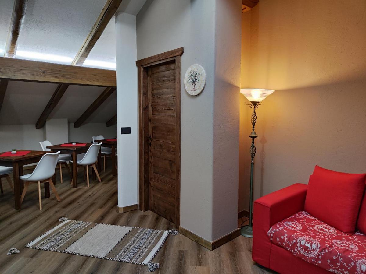 A Casa Da Elide Hotel Aymavilles ภายนอก รูปภาพ