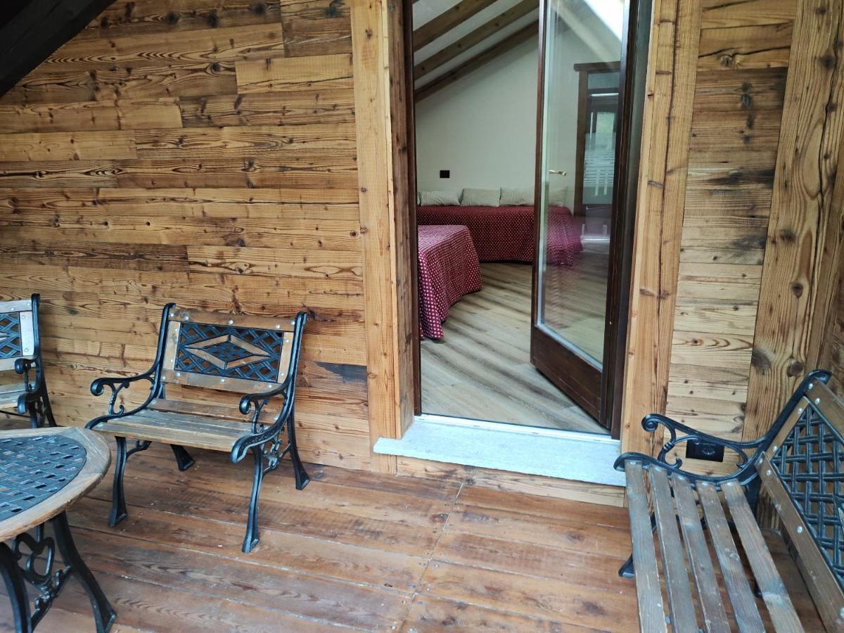 A Casa Da Elide Hotel Aymavilles ภายนอก รูปภาพ